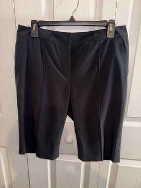 Classic Black Knee-Length Dress Shorts (CL)